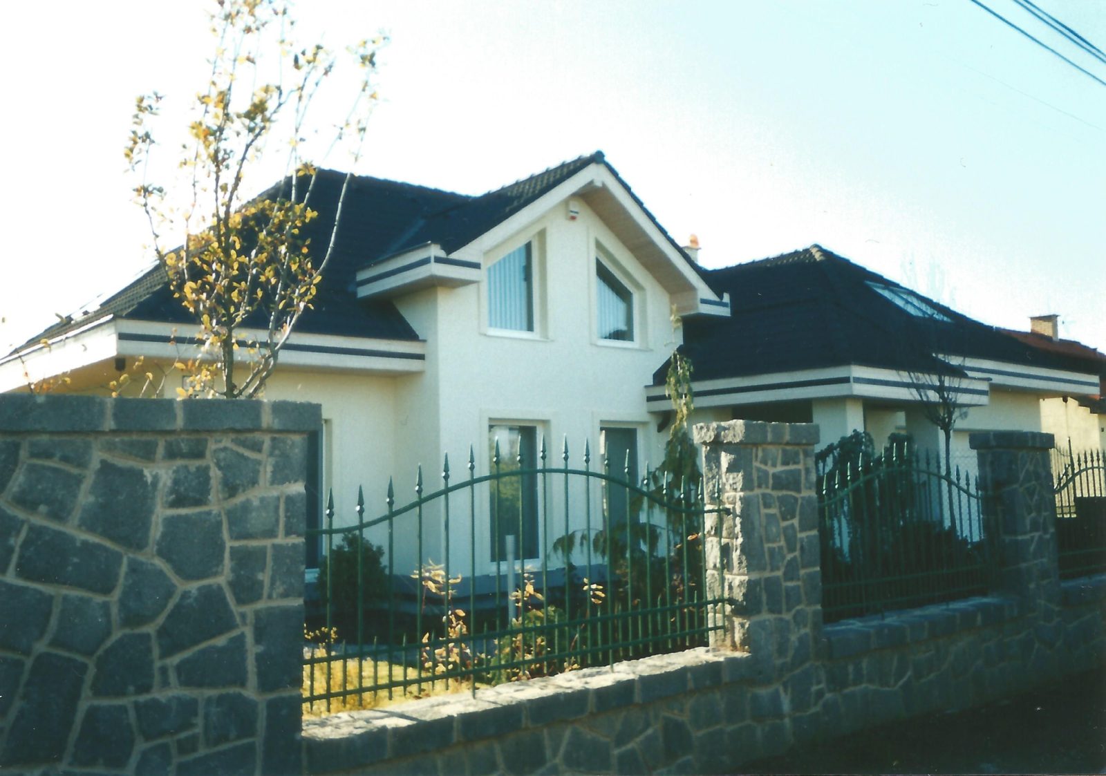 DOM 330