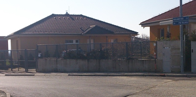 DOM195